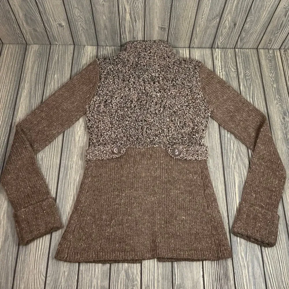 BKE Women Knit Sweater Sz M Long Cuff Sleeve Brown Fall Winter Boutique Designer